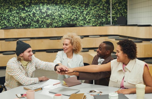 Welke technologieën veranderen de bedrijfsdienstensector?